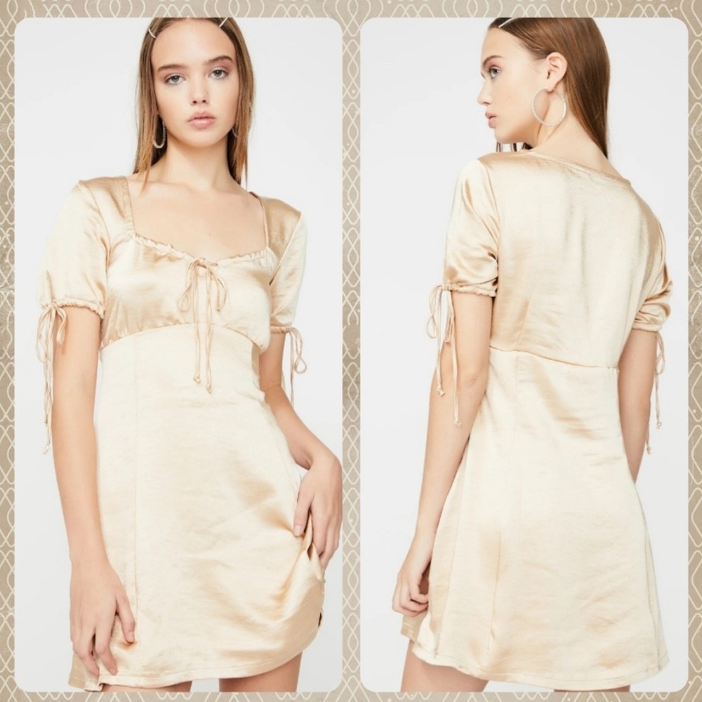 Dolls Kill ✨️ "Guenette" Gold Satin Mini Dress Size Sm 🔥